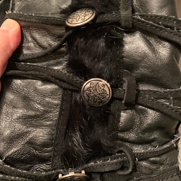 Minnetonka Winter boots - Picture 3 of 8